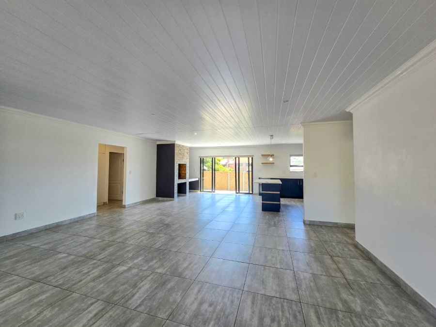 3 Bedroom Property for Sale in Stilbaai Wes Western Cape